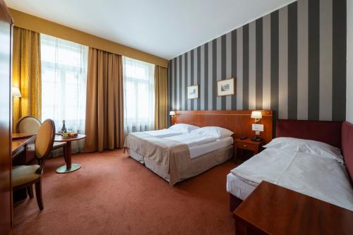 Hotel Raffaello Prague - 4