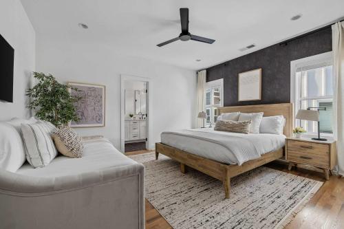 The Waylon - 8 beds and Cozy Rooftop Lounge in Nashville, USA