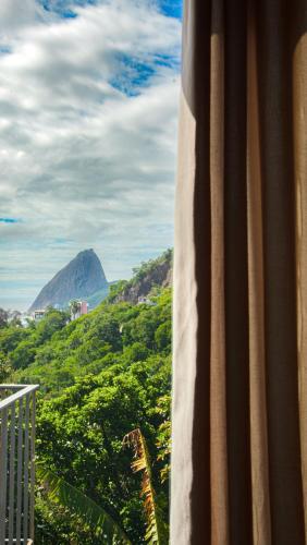 King Room with Mountain View image 6