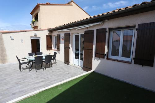 Saint Cyprien maison avec piscine in Saint-Cyprien
