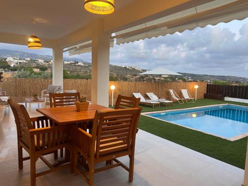 Villa Daphne - Coral Bay - Surrounded by Nature - Absolute Privacy, Peyia (Foto 8)