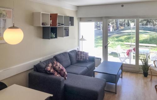 1 Bedroom Stunning Apartment In Nexø in Snogebaek