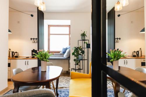 Vilao Apartments- Łazarza 5
