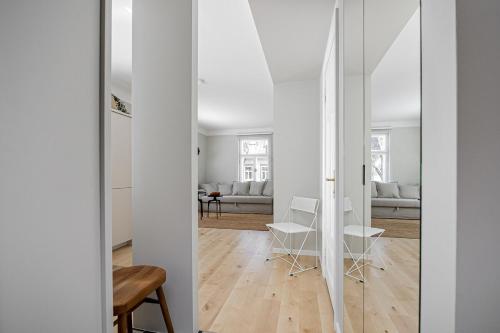 Modern central flat in a green courtyard, Tallinn (photo 9)