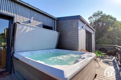 La cabane de saint sypher in Hennebont