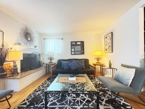 Charming 3BR House - Hal-UC, Los Angeles (fotografie 7)