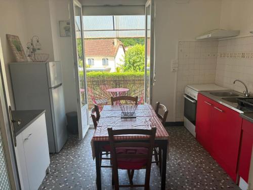 Appartement confortable avec jardin a Objat, 120 m² in Objat