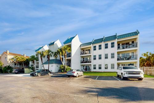 Poolside Villas #203 near Dewey Destin Harborside