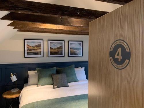 The Balerno Inn Room Type - King Room
