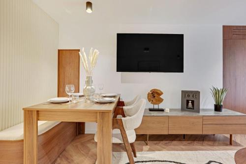 Welcoming & charming apartment-1BR/4P-Palais-Royal - image 5