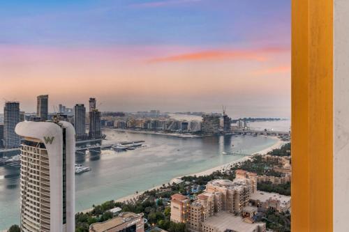 Stylish 2BR in Elite Tower with Bluewaters View and JBR, Dubaj