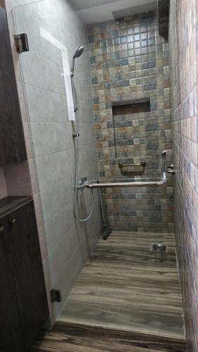 Two-Bedroom Deluxe Apartment with Balcony image 6