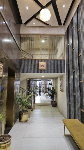 Two-Bedroom Deluxe Apartment with Balcony image 2
