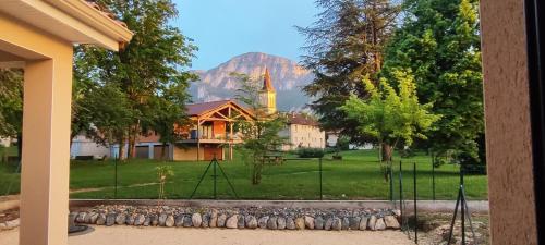 maison gîte à louer Les Merles