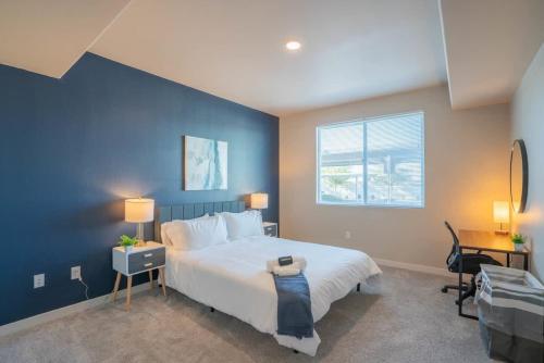 Spacious 2BD - Gym, Pool, Parking, W-D - Sleeps 8, Tempe (Foto 4)