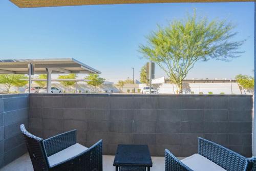 Spacious 2BD - Gym, Pool, Parking, W-D - Sleeps 8, Tempe (Foto 5)