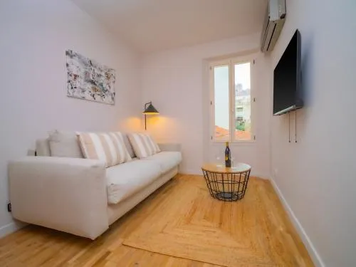#202-Heart of Vieil Antibes - Place Nationale-High-End Newly Renovated & Furnished Appartment photo 2