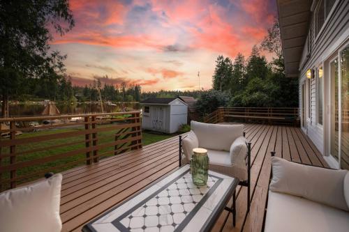 Iekārtas, # Marbella Lane - Nature Escape at Shady Lake in Cascade-Fairwood (WA)