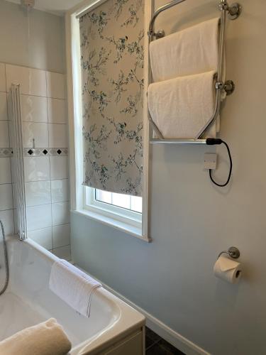 The Eagle Tavern - image 9