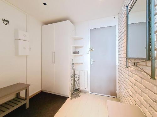 Appartement spacieux aux Menuires, 3 pieces, 8 pers, balcon Sud/Ouest, ascenseur - FR-1-344-1170 near Red Dragon