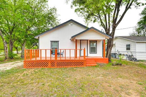 1 Mi to Dtwn: Family Home w/ Porch in Brownwood