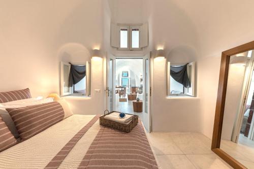 Pura Vida Cave House
