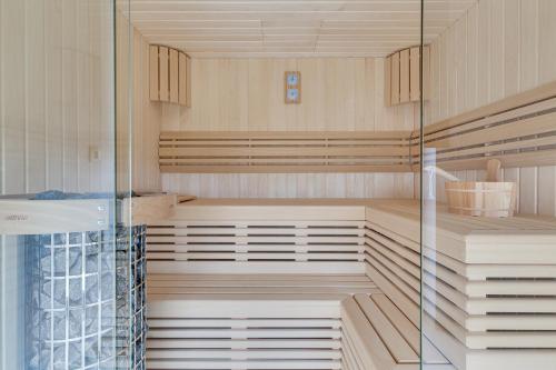 桑拿, Luxury Spa Villa w Heated Pool, Jacuzzi & Sauna in 庫克利卡