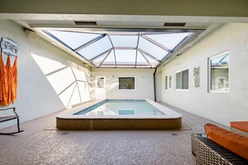 Private Bedroom with Bath & Pool Access in Peaceful Port Saint Lucie in Port Saint Lucie