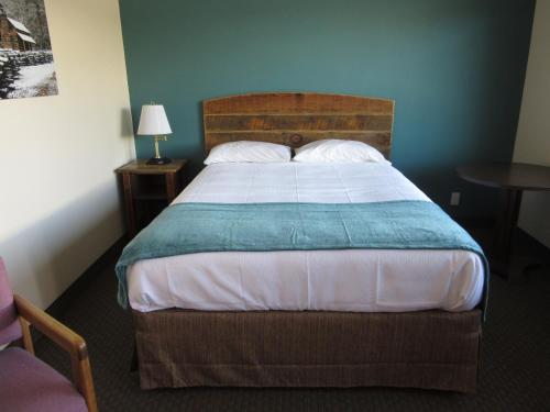 Al's Westward Ho Motel in West Yellowstone, USA