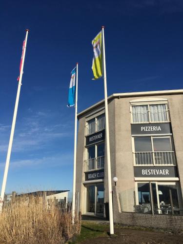 freistehendes Ferienhaus mit Sauna und Kamin in Kamperland