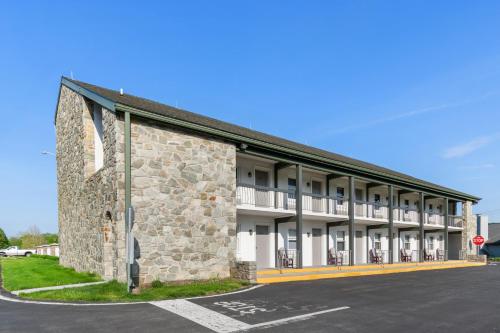 SureStay Studio by Best Western Paradise Lancaster County