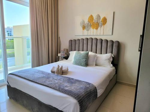 Damac Hills 2 - Villa Victoria 3BR Townhouse Pool Front & Waterpark in Damac Hills 2