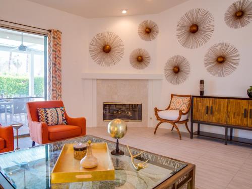 Lions Gate Estate - image 10
