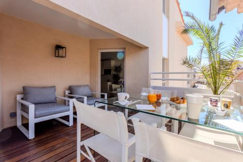 ระเบียง/ชานเรือน, Traverse Des Artistes in เมืองเก่าเลอซูเกต์