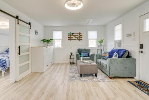 Lakefront Gem with Watercrafts and Dock in Coldwater! in โคลด์วอเตอร์ (MI)