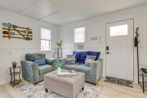 Lakefront Gem with Watercrafts and Dock in Coldwater! in โคลด์วอเตอร์ (MI)