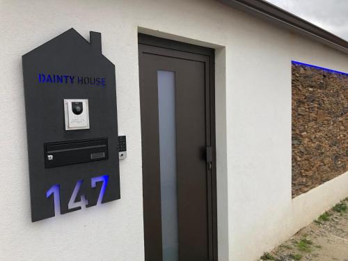 Dainty House in 奧瓦爾