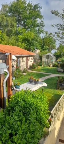Chez Madeleine in Tancrou