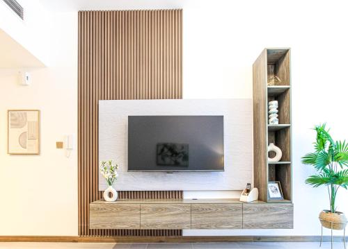 1BR Apt Residence Along Business Bay Canal, Dubaj (zdjęcie 3)