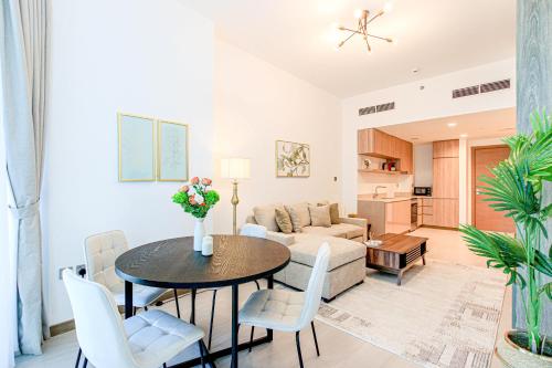 1BR Apt Residence Along Business Bay Canal, Dubaj (zdjęcie 2)