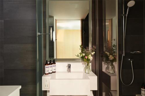 Hyatt Regency Paris Etoile - image 5