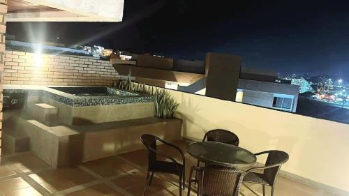 Margarita Suite con jacuzzi, estilo Resort & Suites near Pampatar Beach