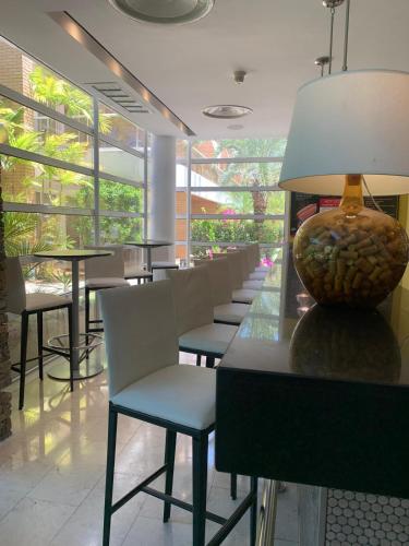 Margarita Suite con jacuzzi, estilo Resort & Suites near Pampatar Beach
