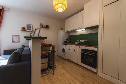 ผับ/เลาจน์, La Crécynette - near Disneyland and Parrot World (La Crecynette - near Disneyland and Parrot World) in เครซี-ลา-ชาเปล