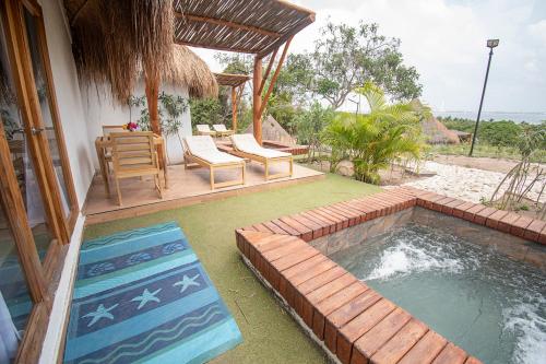 Facilities, AMALIFE Beach Club & Hotel in Tierra Bomba