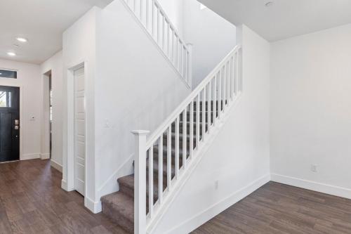 Perfect Brand New Home in Merced in Pine