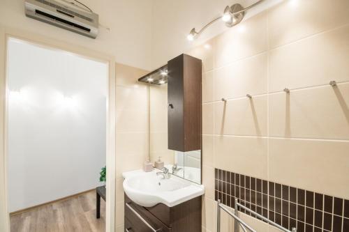 Ultra Central - Spacious - Noice - image 2