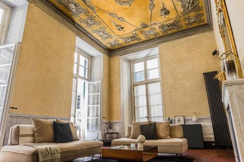 Eleven Luxury Suite - dimora affrescata del '500 a pochi passi dall'Acquario, Janov