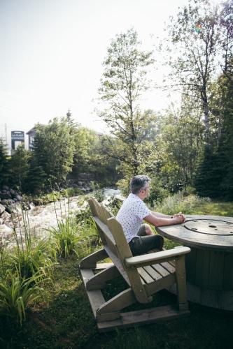 Motel Des Cascades in ไบ-เซนต์-พอล (QC)