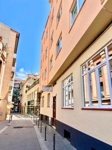 Exterior view, Hotel LM in Lloret De Mar